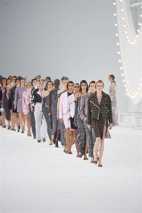 chanel fashion show playlist